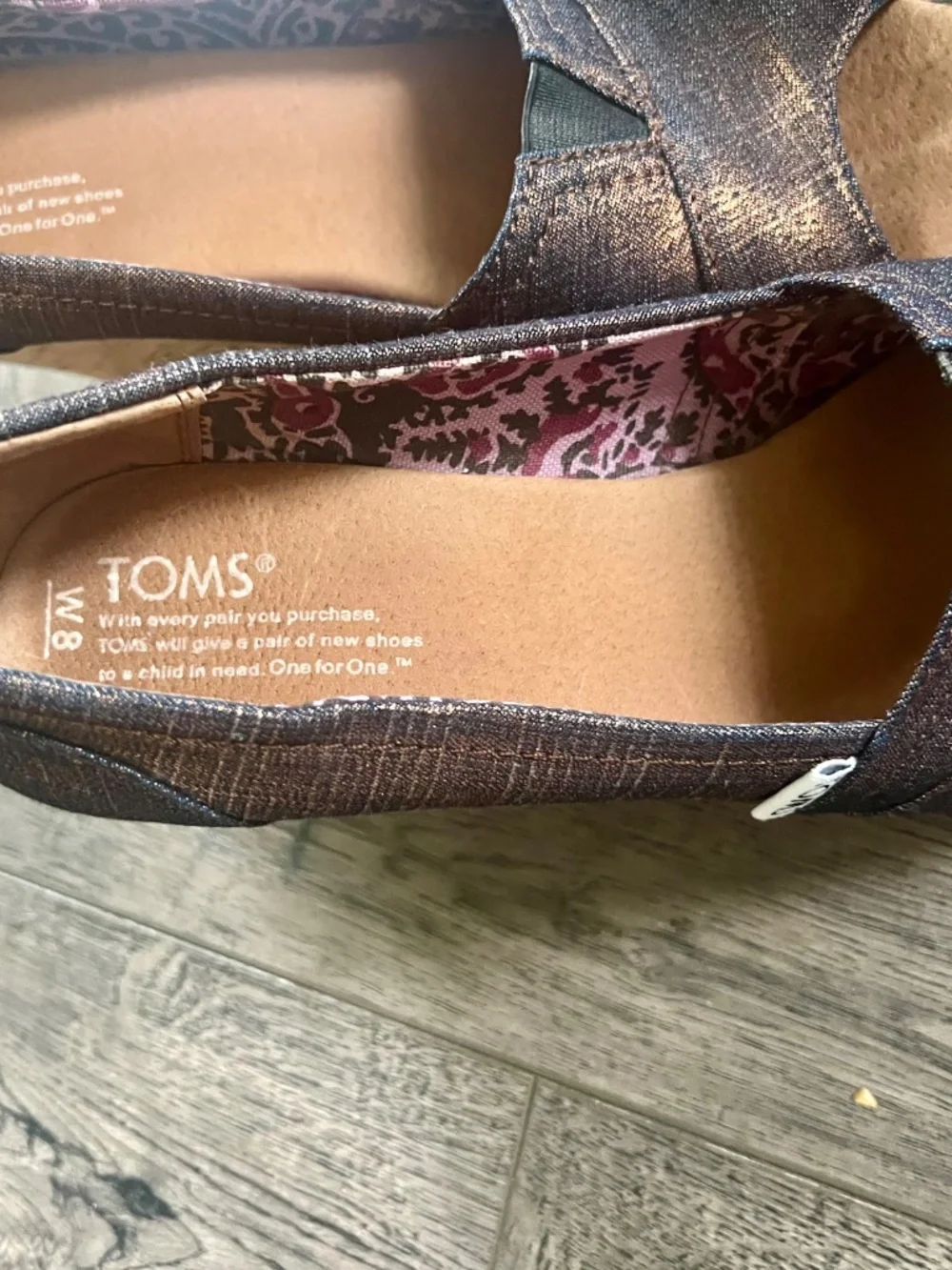 2 pair Tom’s wedge heels denim metallic copper and animal print EUC size 8